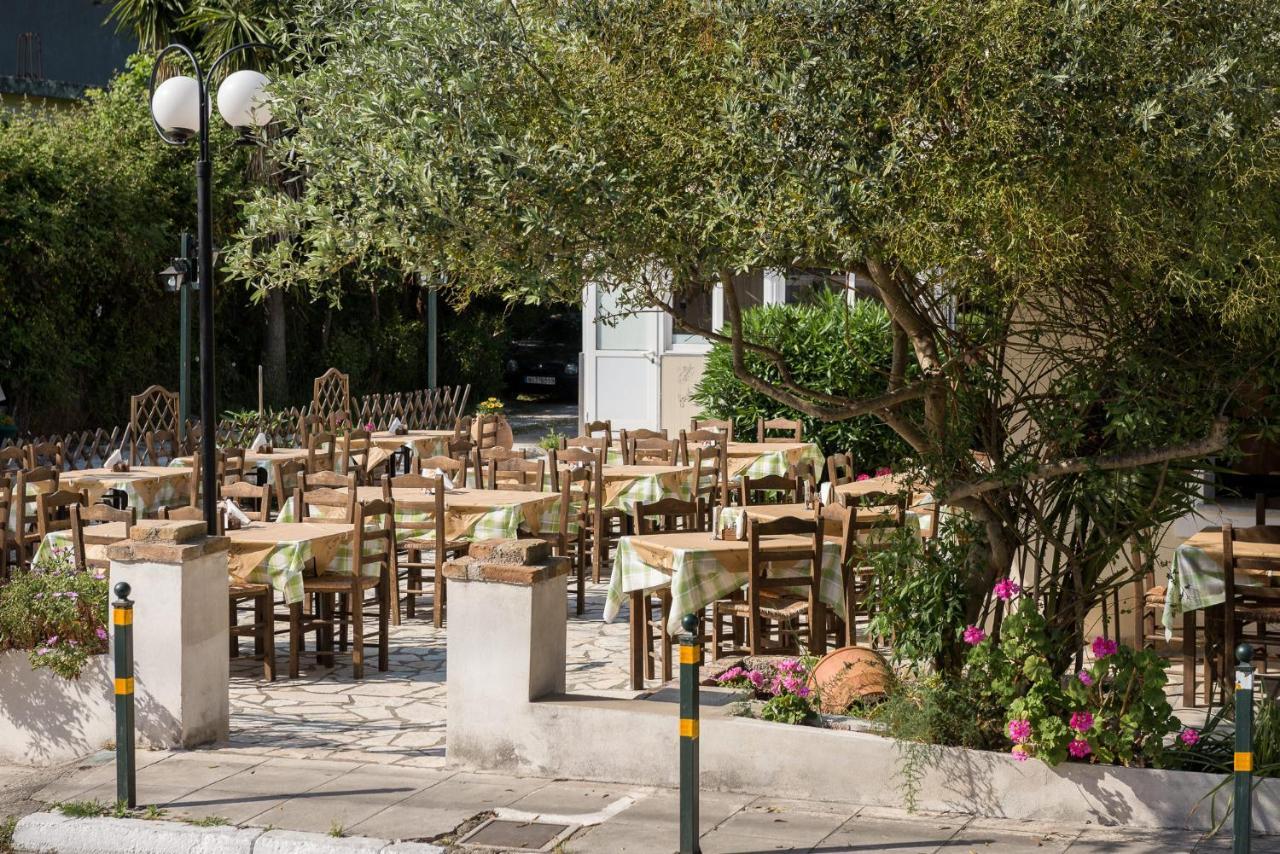Takis Family Corfu Hotel Kontokali Exterior photo